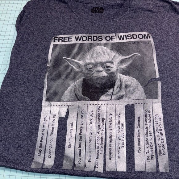 Star Wars Jedi Yoda “Free Words of Wisdom” Graphic Tee - Men’s Medium - Picture 10 of 11